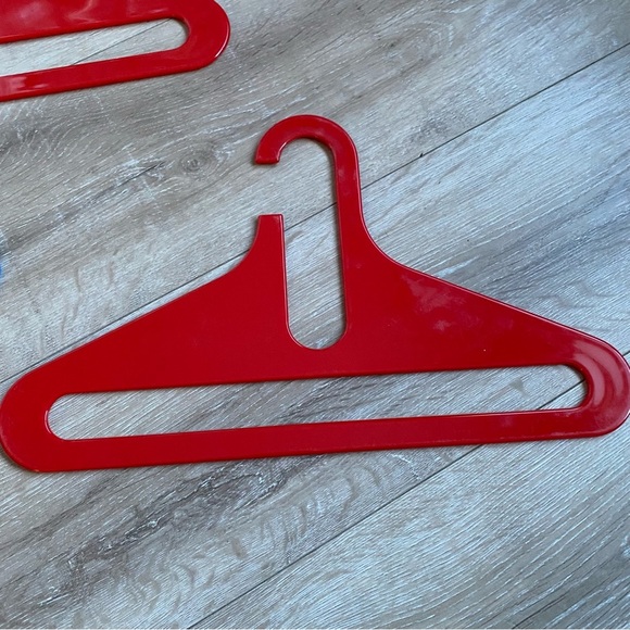 Vintage Hangers stamped MK made in Finland by Karhumuovi Space age set of 8 - Picture 5 of 10